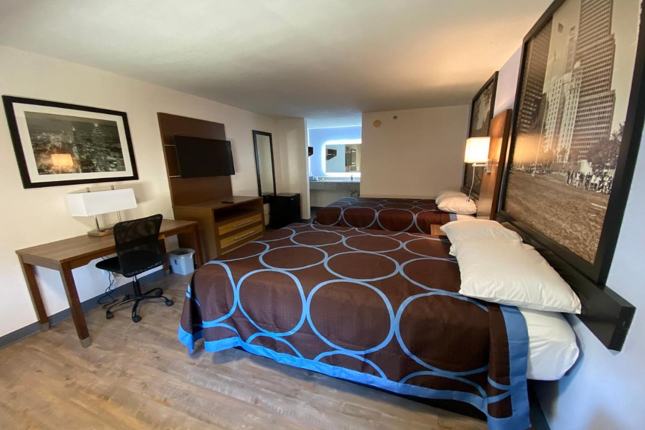 Super 8 By Wyndham Marietta/West/Atl Area Hotell Exteriör bild